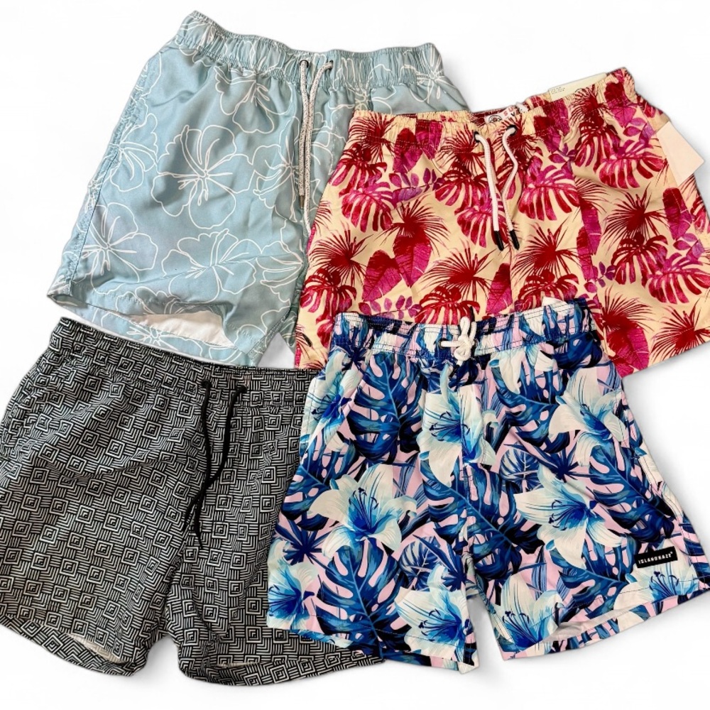 New Mens Swim short Size Medium trunks beach vacation resort cottagecore lake